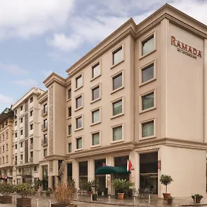 Ramada By Wyndham Grand Bazaar Отель